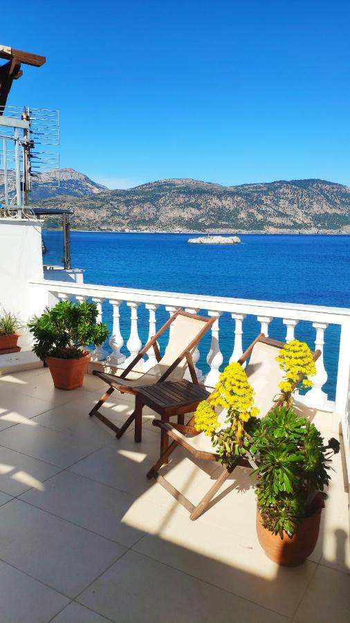 Mimis & Connie 2 Apartment Karpathos Town  Exterior photo