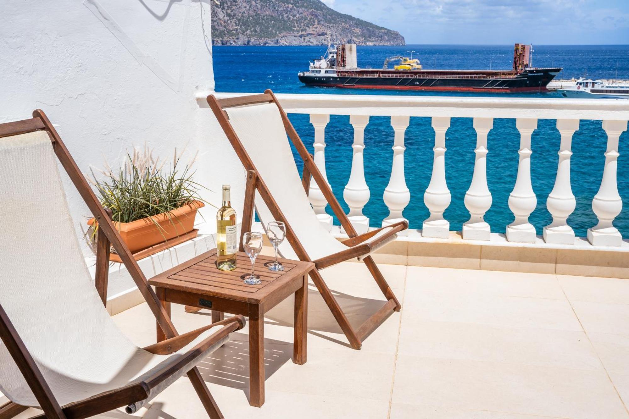 Mimis & Connie 2 Apartment Karpathos Town  Exterior photo