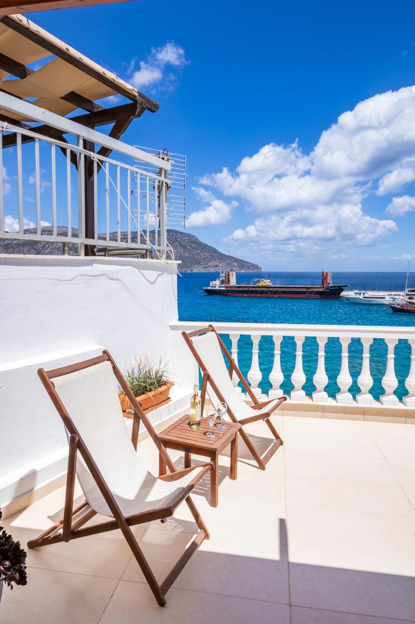 Mimis & Connie 2 Apartment Karpathos Town  Exterior photo
