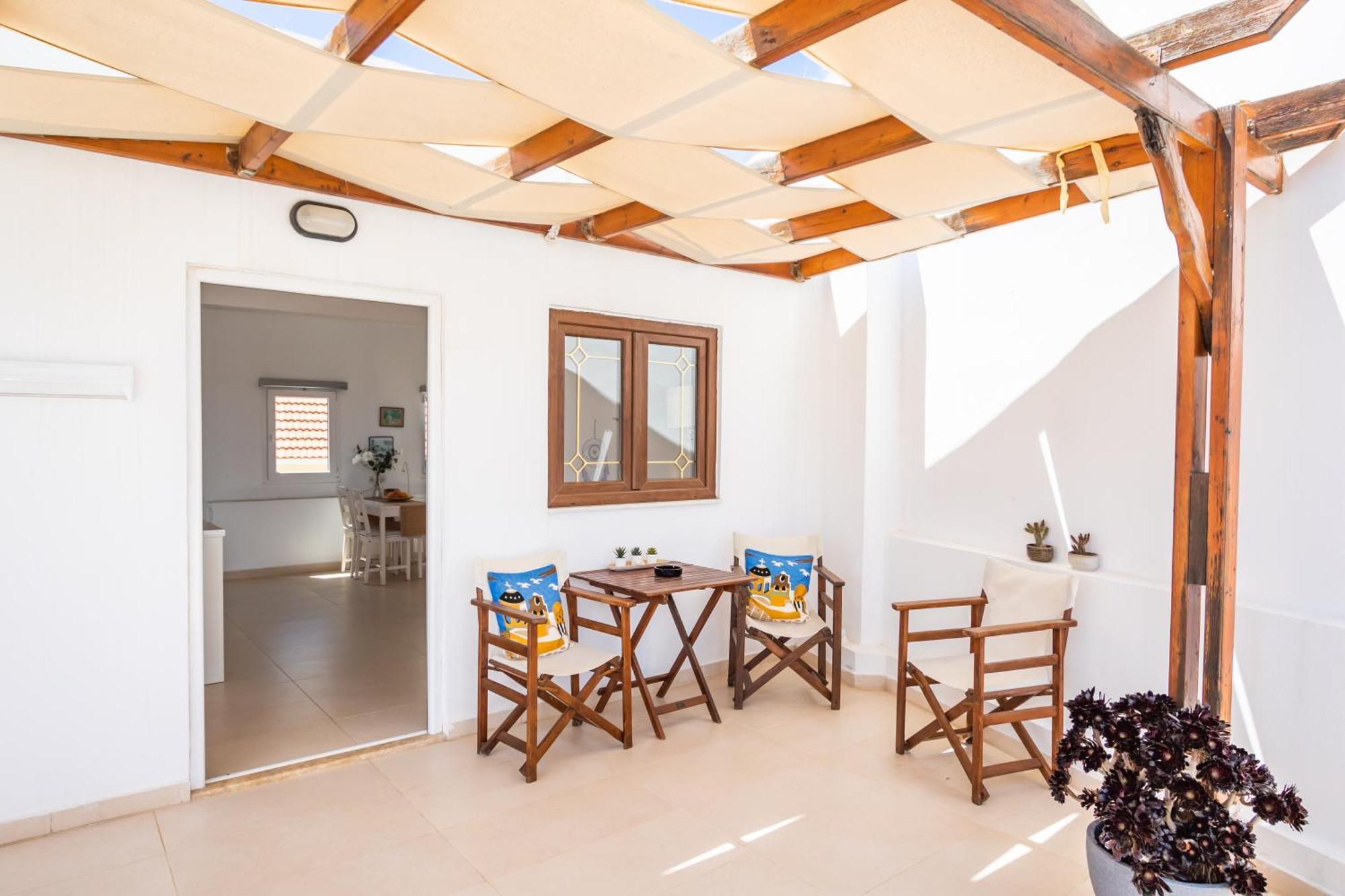 Mimis & Connie 2 Apartment Karpathos Town  Exterior photo